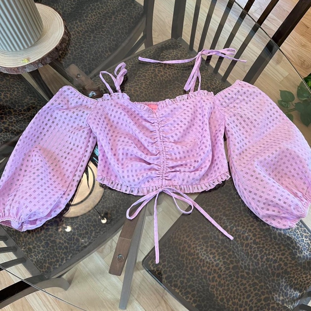 Brand new pink puff sleeve crop top